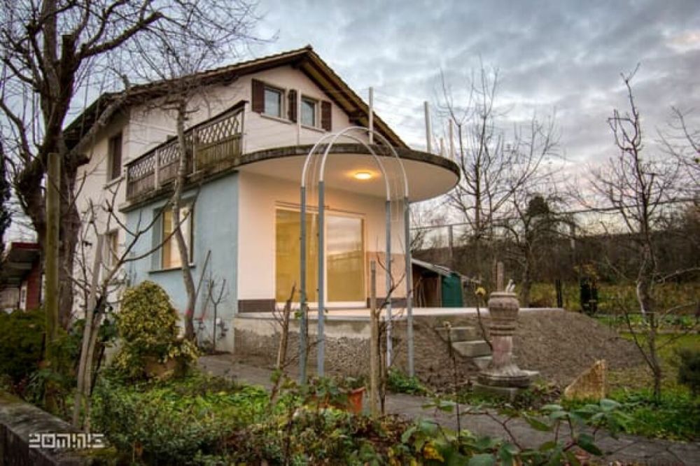 Moderne 4.5-Zimmer-Neubau-Wohnung mit Garten in Strengelbach - Bild 2