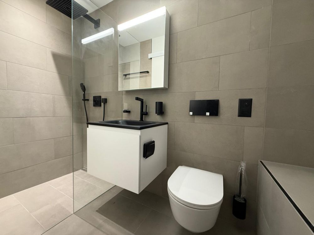 Exklusive kernsanierte Wohnung im schönen Bauma - 4008ec67-5d03-4153-ba09-1a00761402a1.jpg