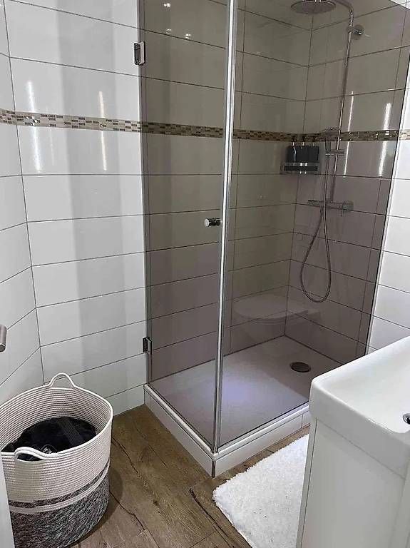Modernes Dachwohnen mit Stil im Herzen von Neuenkirch 2.5Zi - Bild 5