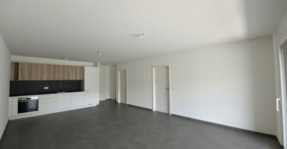 00876 - App. Appartement 2½ pièces - Immeuble Alegria - Uvrier - Appartement 2.5 pièces - image - 1