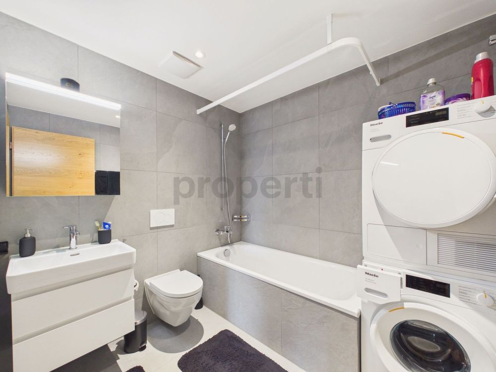 Exklusive 5.5-Zimmer-Attikawohnung mit grosszügiger Terrasse in Künten - Image 9