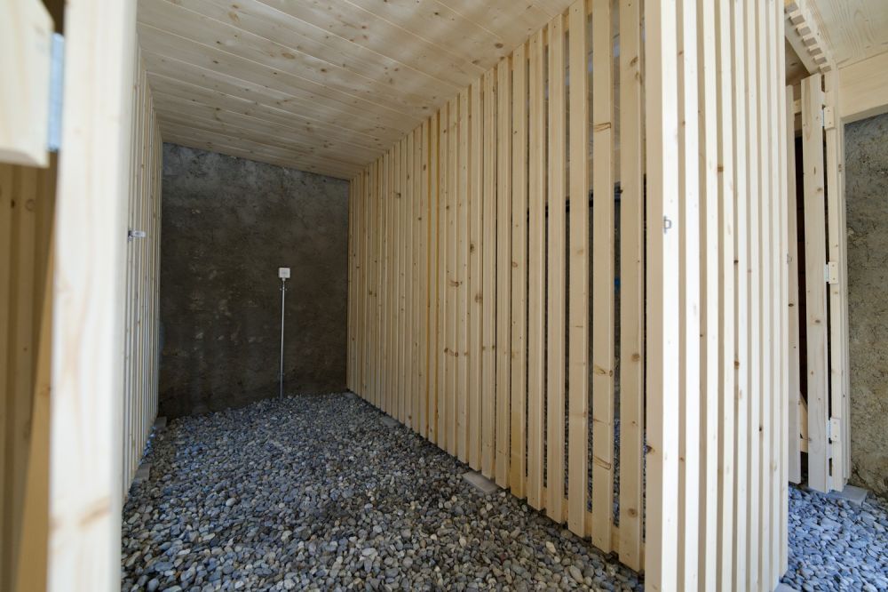 Attraktive 2 1/2 Zimmer-Wohnung an ruhiger Lage in Trun - Bild 7