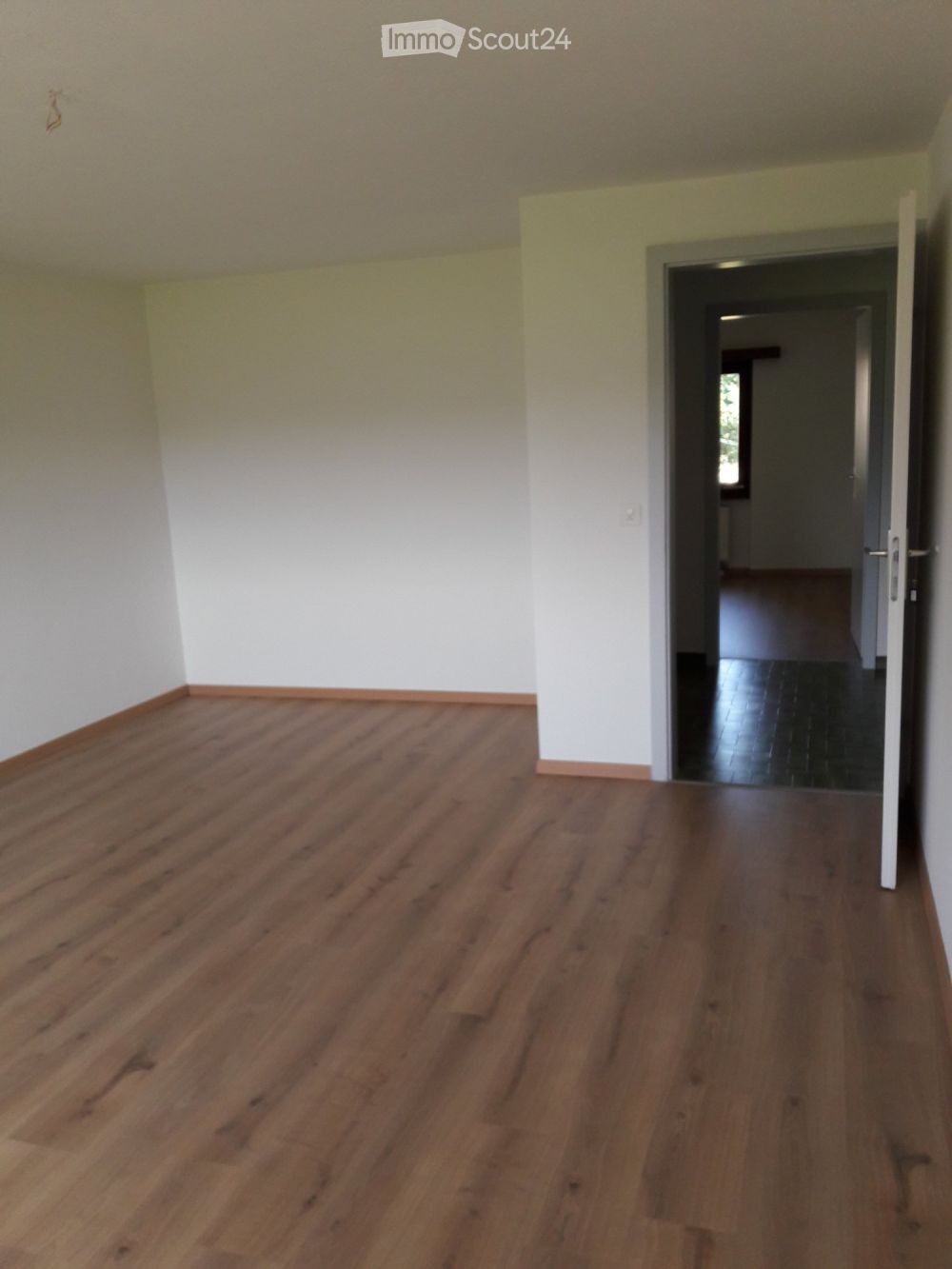 Bel appartement de 3 1/2 pcs au rez-de-chaussée - Bild 8