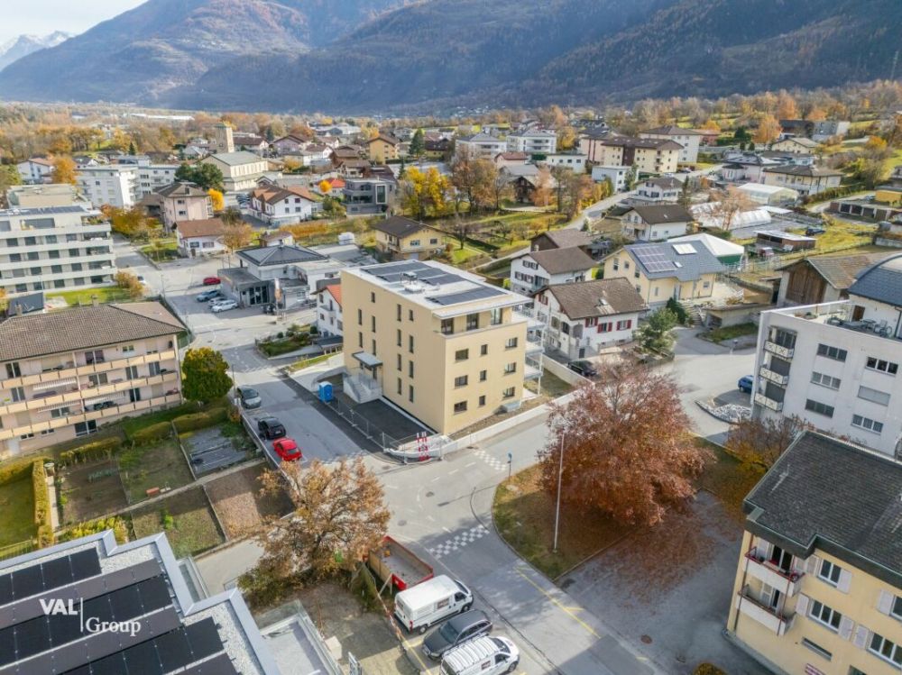 Grossräumige 2.5 Zimmer Wohnung mit grosszügiger Gartenfläche - Bild 12