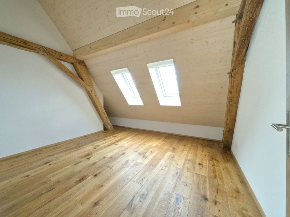 Erstverm. 5.5 Zi. Dachwh in historischen Bauernhaus Lurtigen - Bild 5