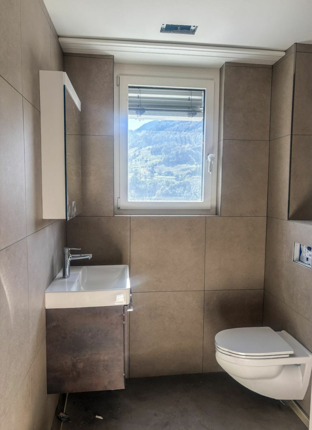 8.5-Zimmer-Doppeleinfamilienhaus mit exklusivem Attikageschoss - Bild 7