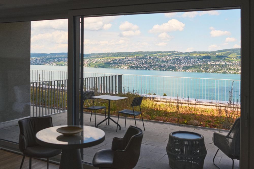 Apartments mit Designer Möblierung und voller Seesicht in Horgen/Zürich/Zug/Pfäffikon. - Bild 1