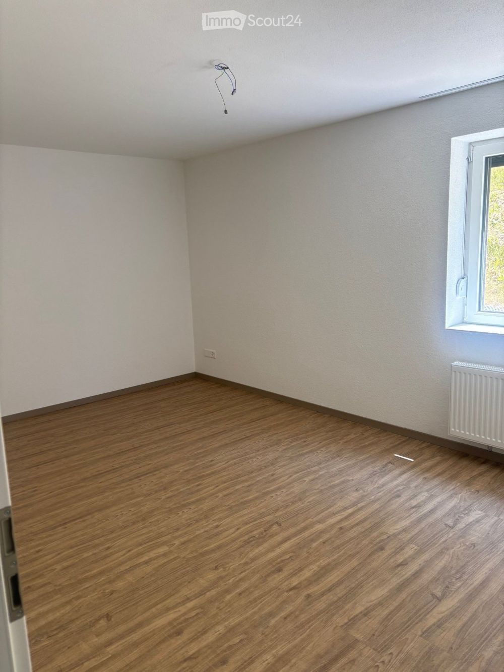 Neue, attraktive, naturnahe Wohnung per sofort zu vermieten - Bild 2