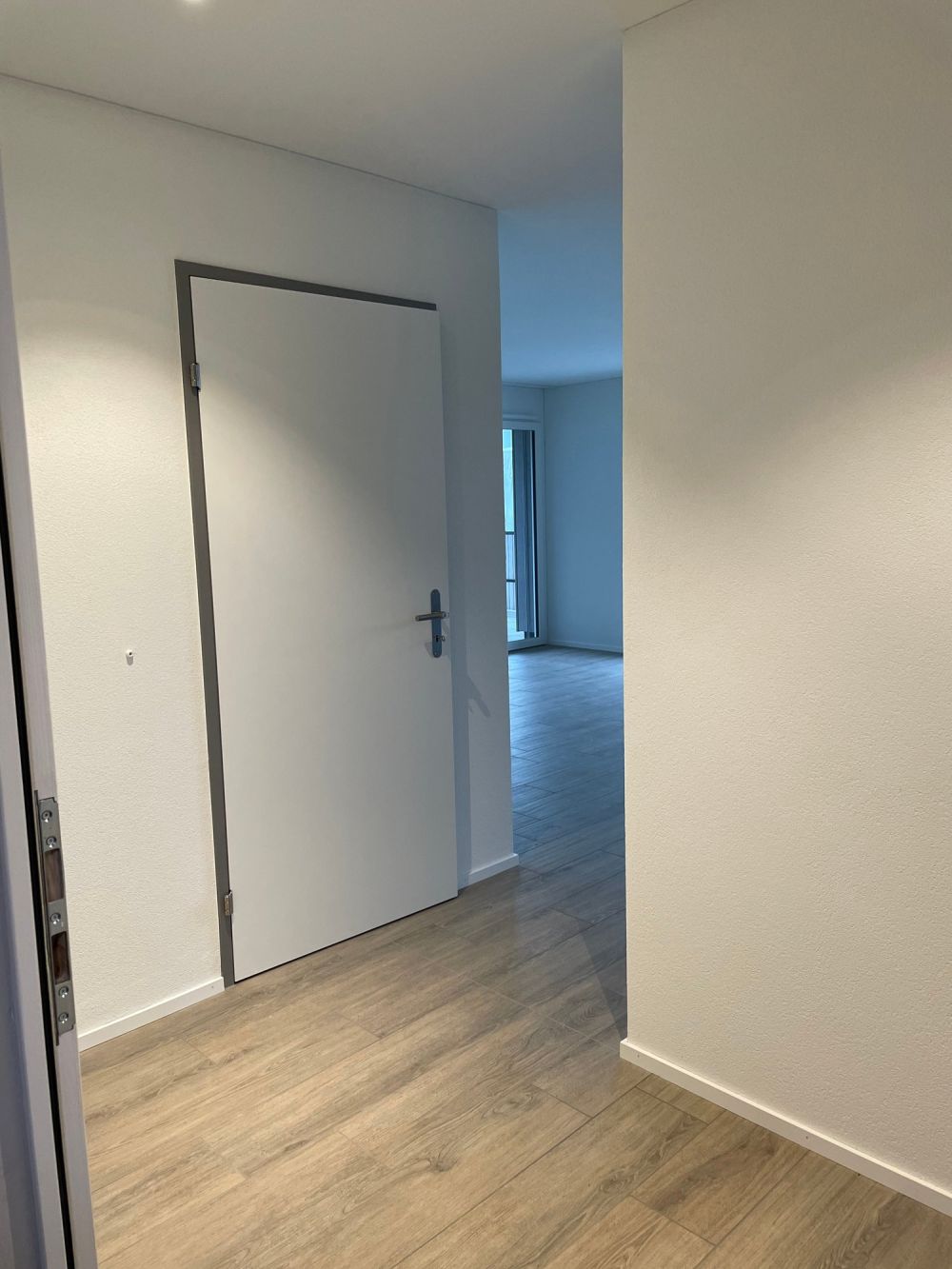 Neubau - Erstbezug in topmoderne, lichtdurchflutete Wohnung - Bild 7