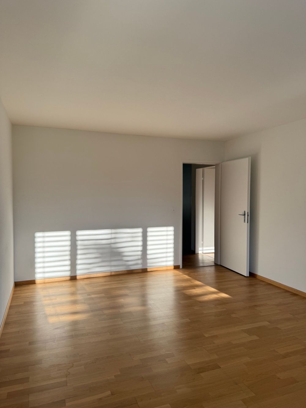 Erstvermietung nach Sanierung – grosszügige 4.5-Zimmer-Wohnung mit Balkon - Bild 2