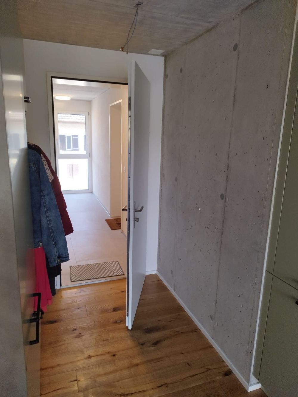 Ab 15.8./1.9. - Moderne, tolle 1.5 Zi Wohnung mit 30 BGF und grossem Balkon 12 m2 - Bild 7