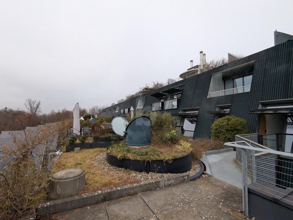 ARCHITEKTUR TRIFFT MODERNSTE BAU-TECHNIK - Bild 1