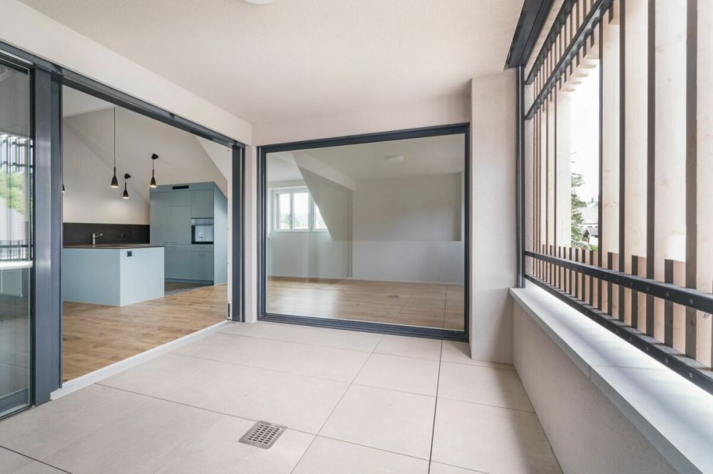 Raffinierte 3.5-Zimmer-Neubaudachwohnung mit offener Galerie und Mansardenzimmer - Bild 8