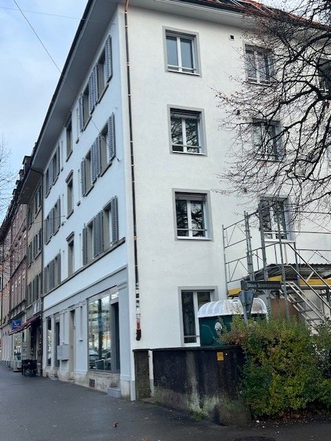 Erstvermietung nach Totalsanierung – Exklusiver Wohnkomfort - Aussenansicht vorne