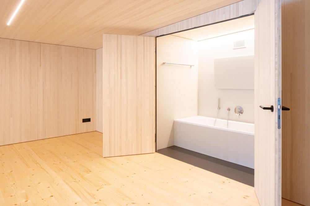 Atelierwohnung im Loft-Stil an der Seepromenade in Brunnen, SZ mieten - Bild 9