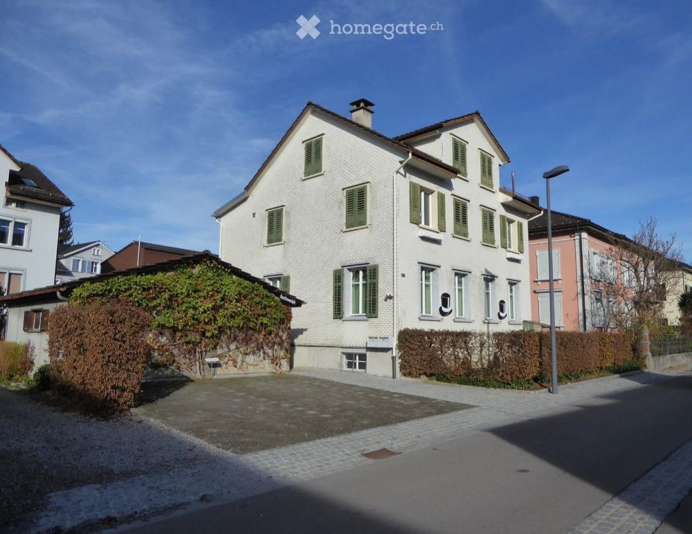 Sanierte, helle 3-Zi.Dachwohnung, Perfekte Lage - Bild 1