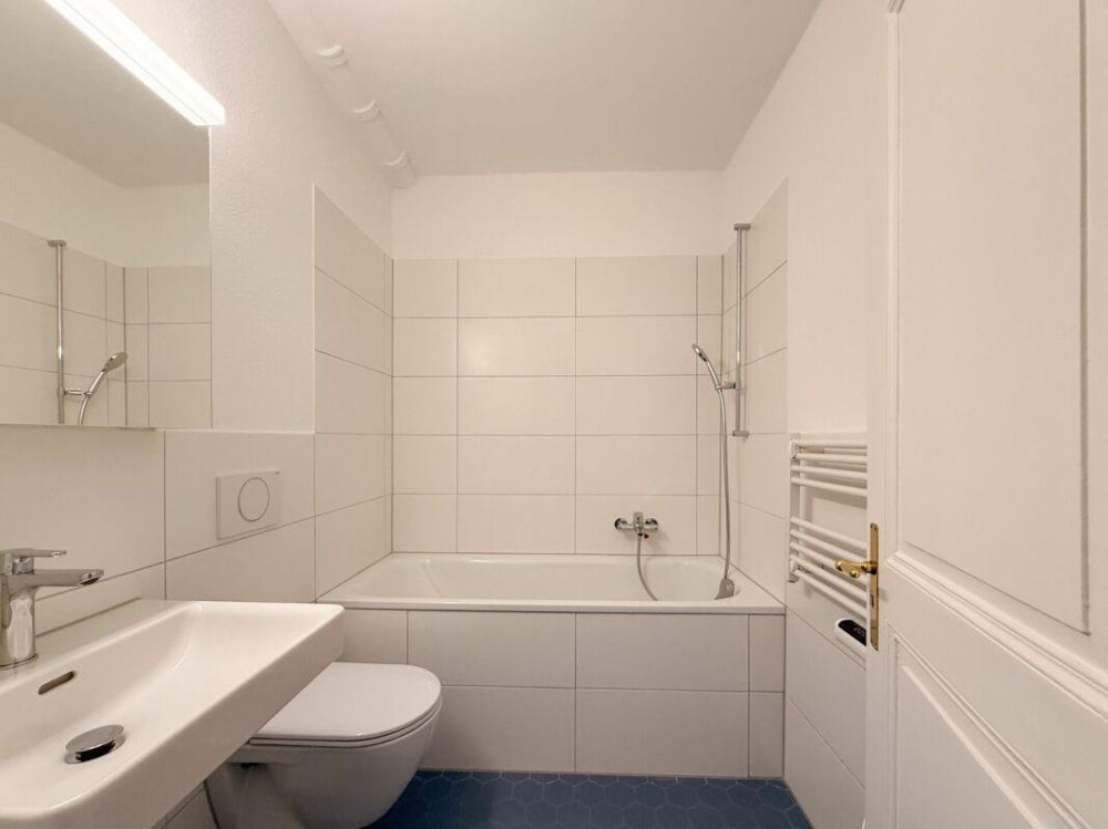 2,5 Zimmer-Wohnung mit Balkon - Neues Bad