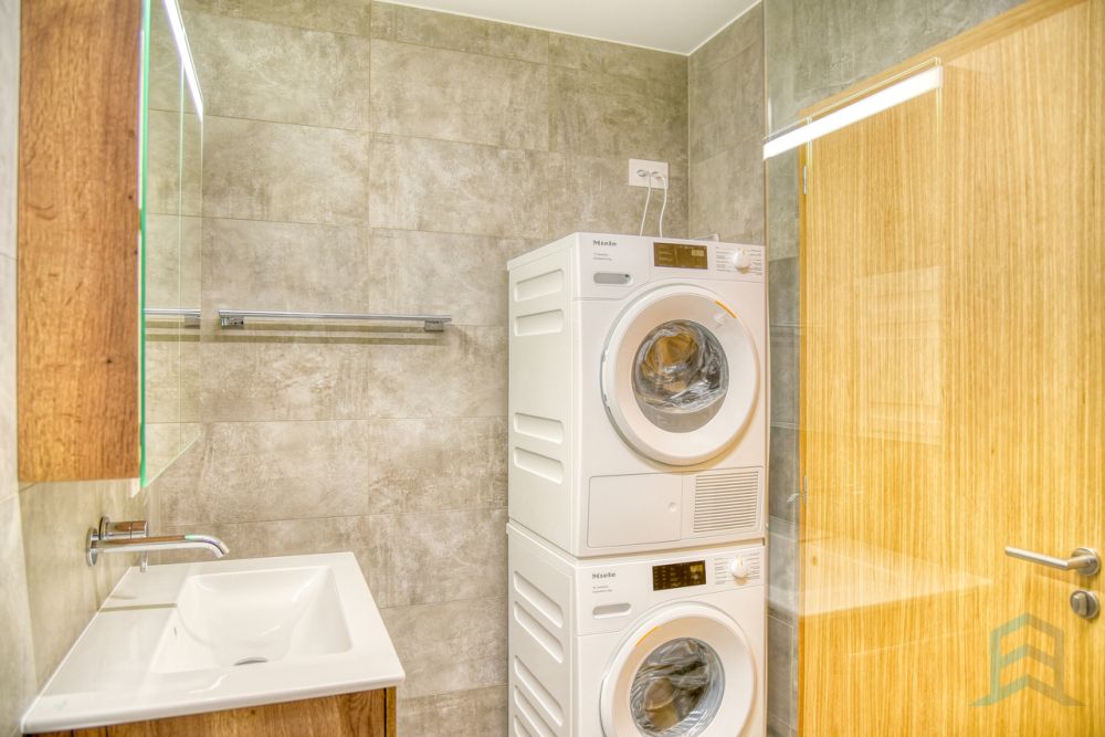 A LOUER - Splendide appartement neuf de 3½ pièces au coeur des vignobles - Appartement Leuk - Salle de bain / Wohnung Leuk - Badezimmer / Appartement Leuk - Bathroom