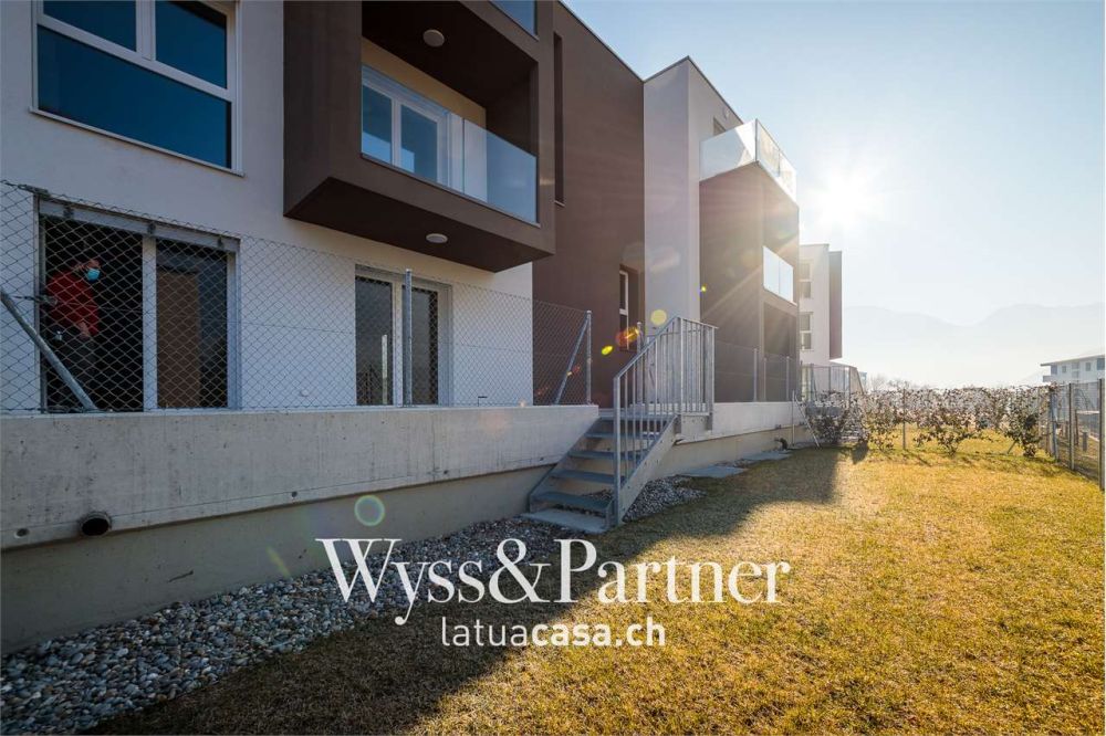 Claro, nuovo appartamento 3.5 con giardino - Bild 8