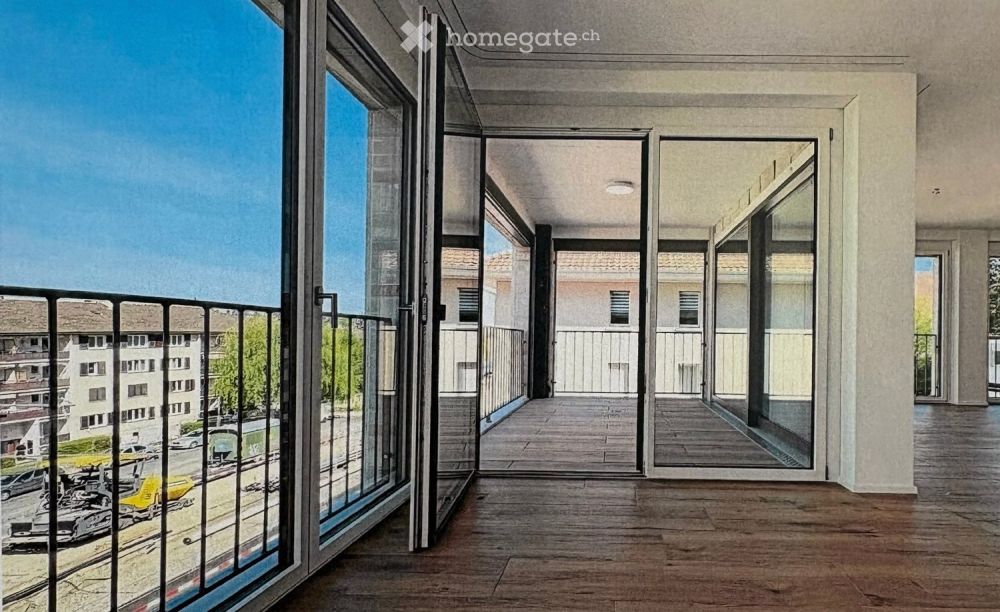 Moderne 2.5-Zimmer-Wohnung mit zwei Loggias in Binningen - Bild 2