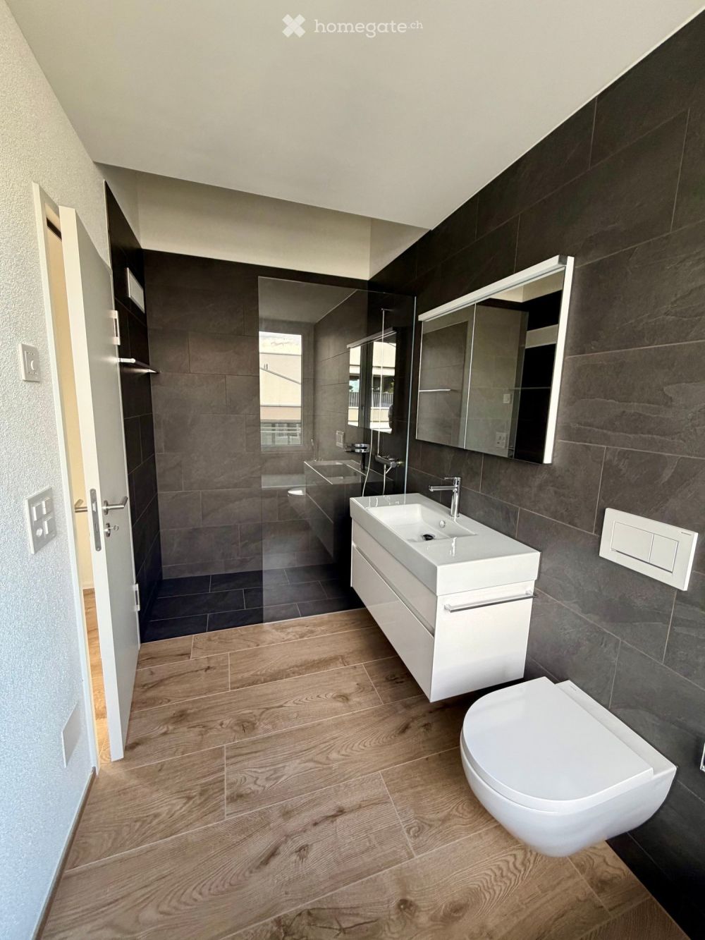 Erstvermietung 4.5 Zimmer-Attika/Dachwohnung mit Galerie und gedeckter Loggia - Bild 8
