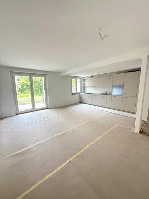 Die letzten Wohnungen nach Totalsanierung- Moderne 2.5-Zimmer-Wohnungen mit Seesicht! - Bild 2