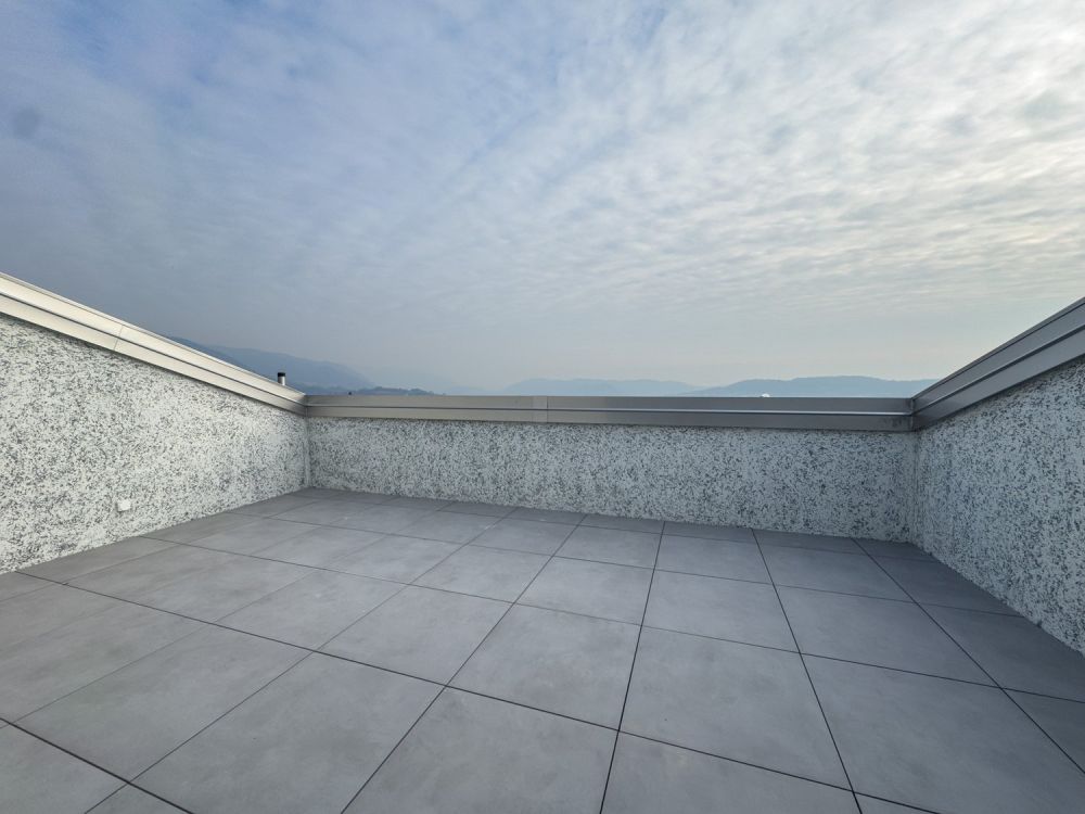 Moderno attico duplex 3.5 locali a Besazio - Bild 7