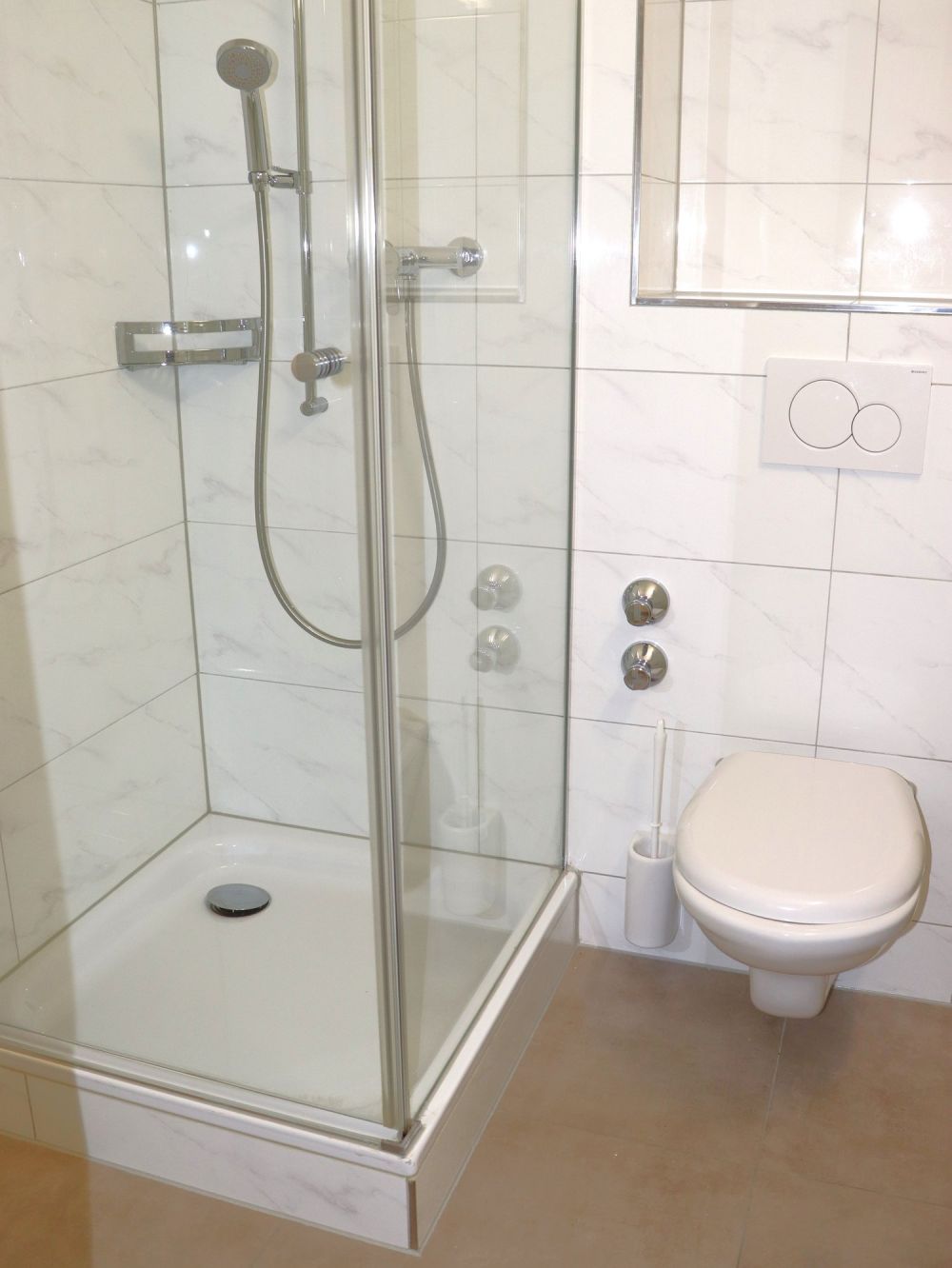 neu sanierte, grosszügige 2.5 Zi.-Wohnung - Erstbezug - Bild 4