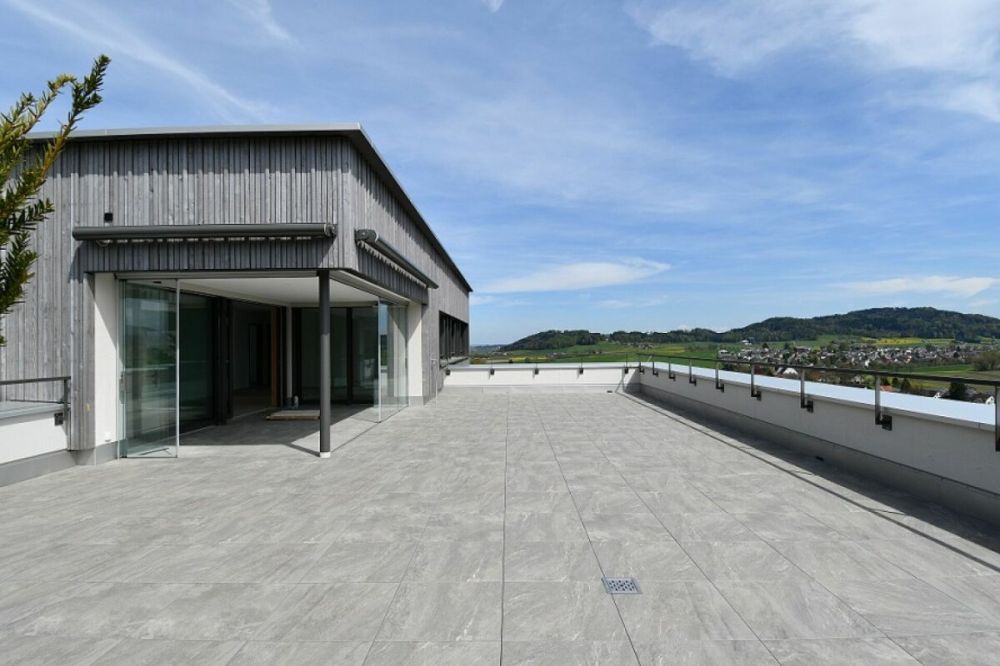 Exklusives Terrassenhaus mit traumhafter Fernsicht - Bild 1