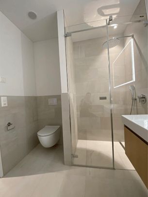 Neubau: Exklusive 2.5-Zimmer-Wohnung mit 180°-Panoramablick auf See & Berge in Oberägeri - Bild 12