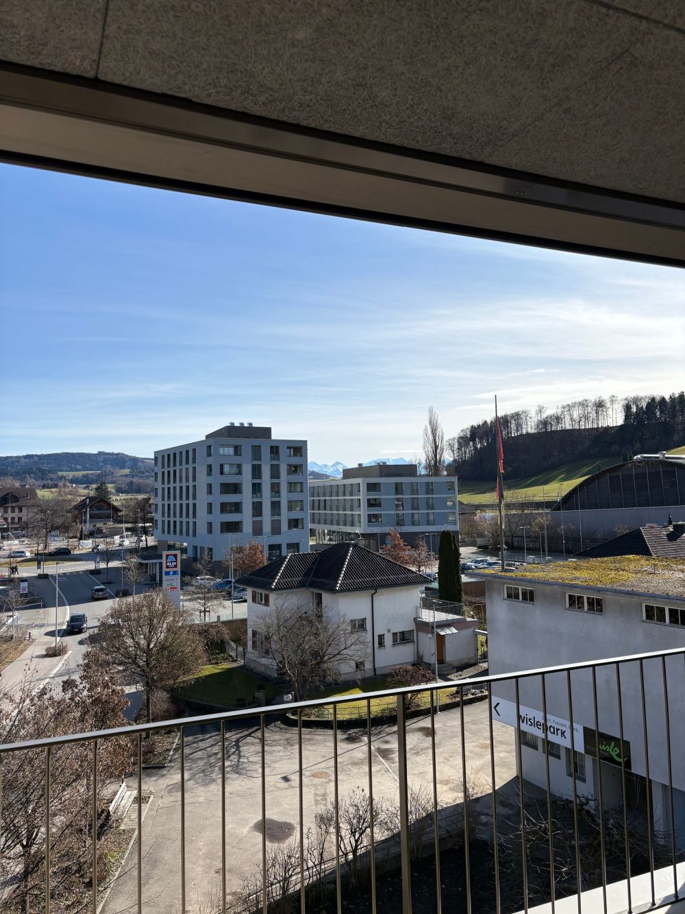 Modernes Wohnen im Herzen von Worb – Neubau an zentraler Lage - Bild 2