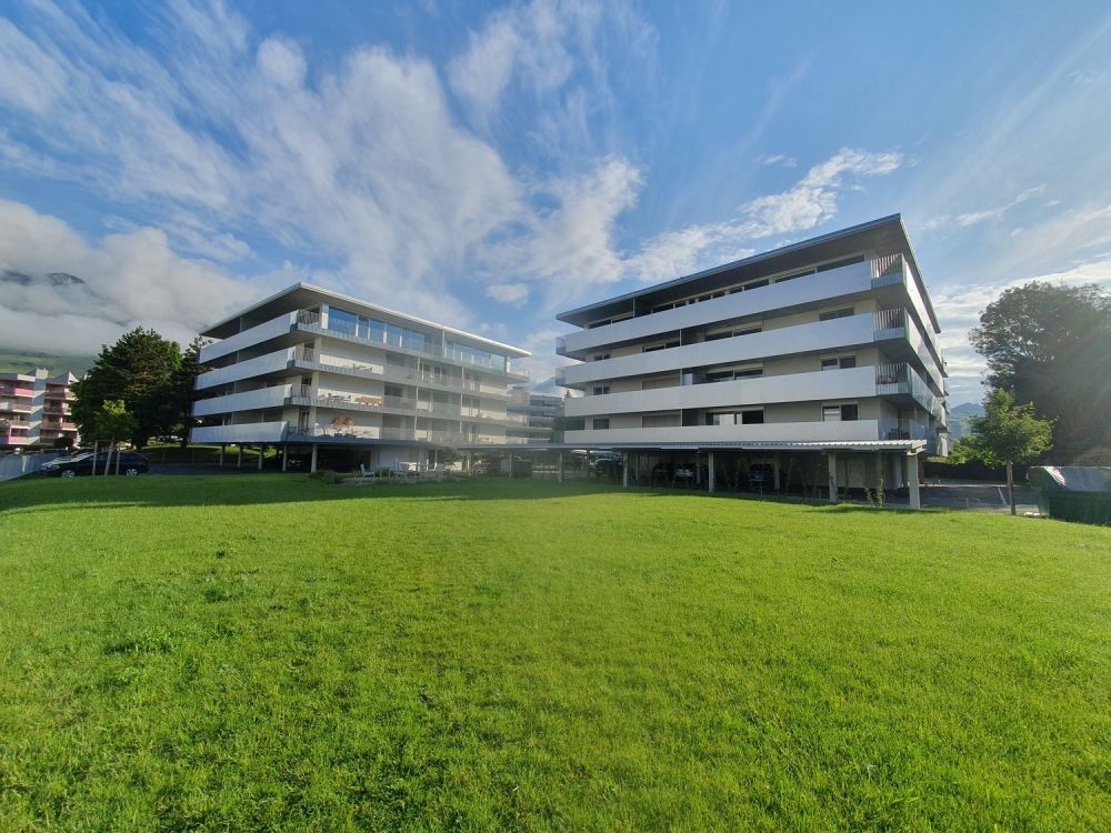 Appartement moderne de 3,5 pièces à Conthey – Vue sur les montagnes & disponible immédiatement - Bild 1
