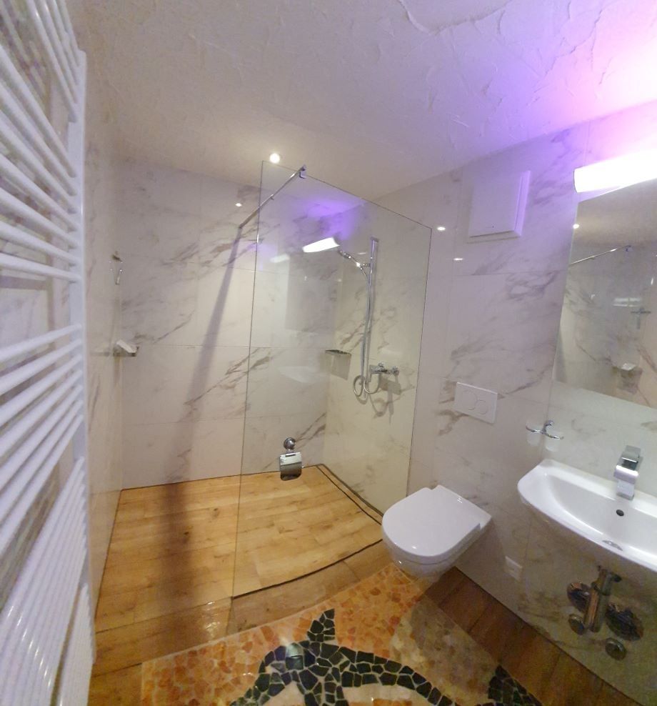 2½- Zimmer- Erdgeschoss Rechts Blau - Bild 9