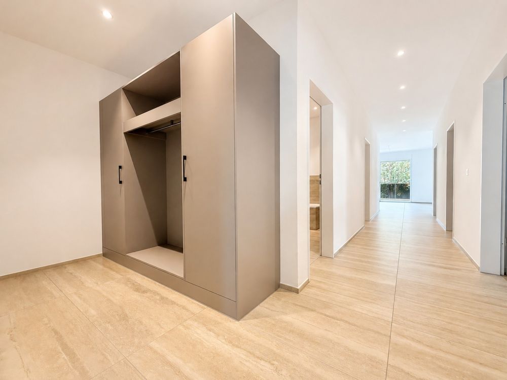 Erstvermietung: Moderne 4.5-Zimmer-Neubau-Wohnung mit Terrasse und schöner Aussicht in Trimbach - Bild 7