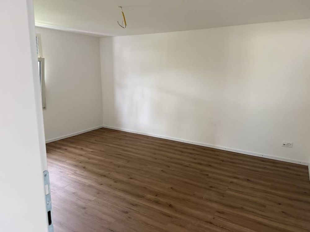 5.5 Zimmer Hausteil zu Vermieten - Bild 3