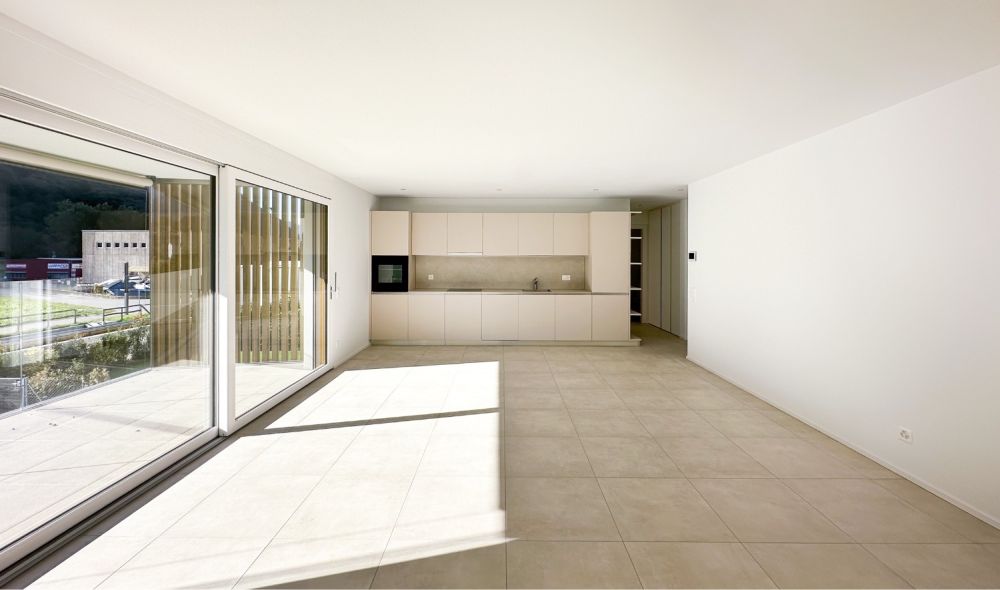 ELEGANTE 2.5 LOCALI CON TERRAZZO A LUMINO (TI) - Bild 3