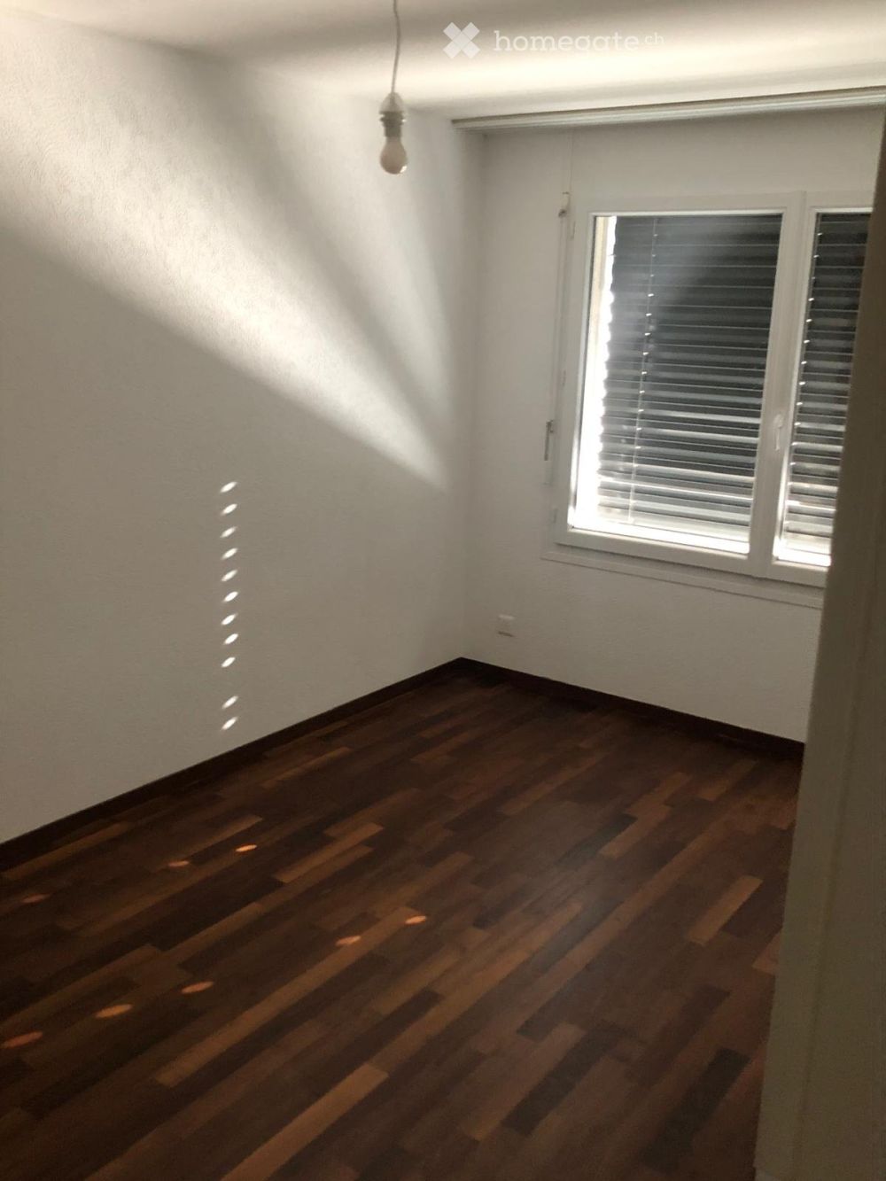 Appartement rénové de 2,5 pièces à 5 minutes à pied de l"arrêt de métro Riponne - Bild 2