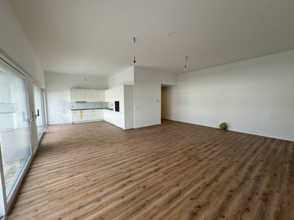 Neurenovierte 4.5-Zimmerwohnung im 1. OG - Einziehen & Wohlfühlen! - Bild 3