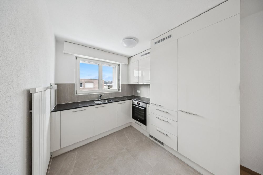 neu sanierte 1.5-Zimmer-Wohnung mit Balkon in Sumiswald - Bild 2