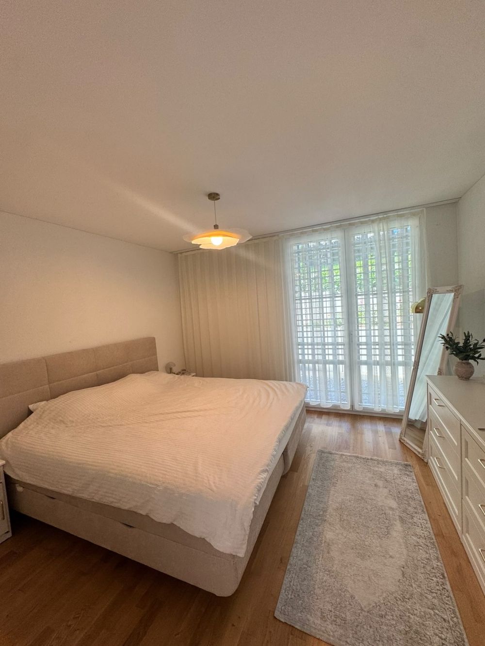Helle 3½-Zimmer-Wohnung im Erdgeschoss mit grosser Terrasse in Dielsdorf - Zimmer 1