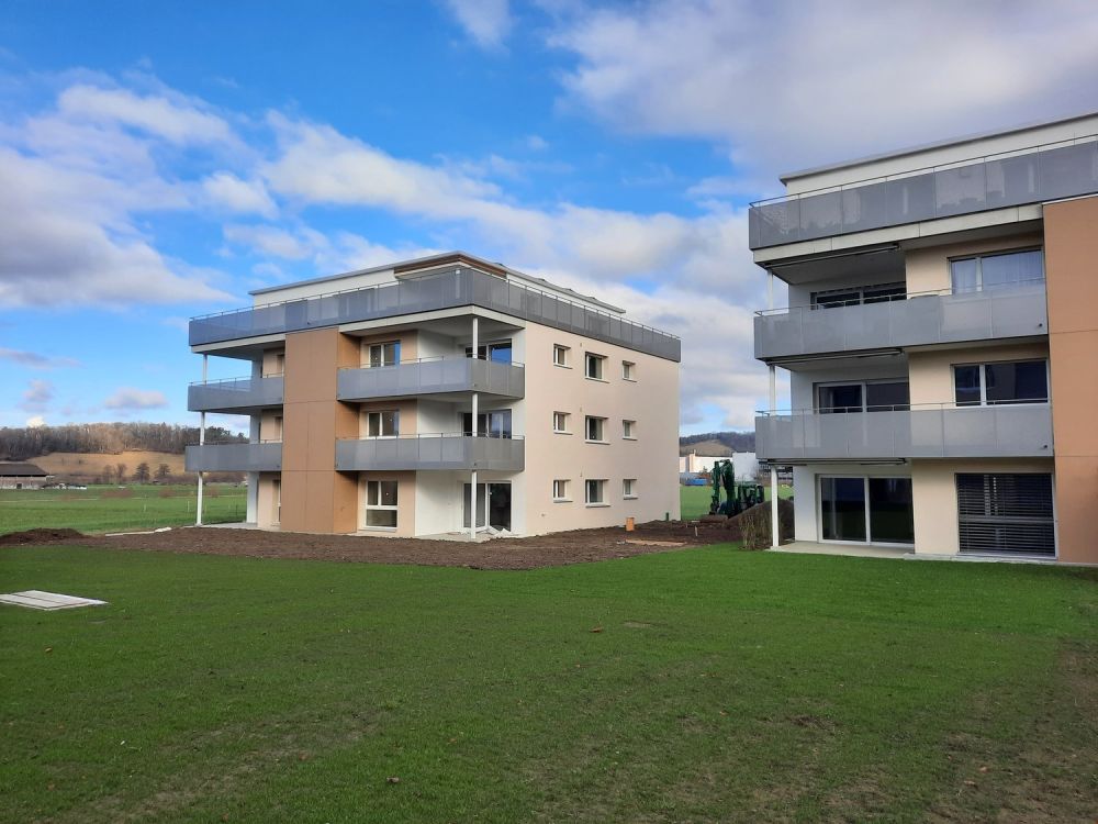 Nachmieter gesucht: Helle 5.5-Zimmer-Wohnung mit Balkon und Weitsicht in Lupfig - Bild 4