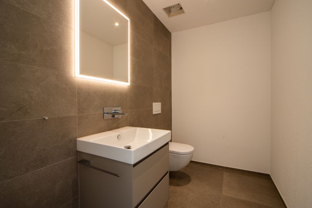 moderne 3.5-Zimmerwohnung in unmittelbarer Seenähe - Separates WC