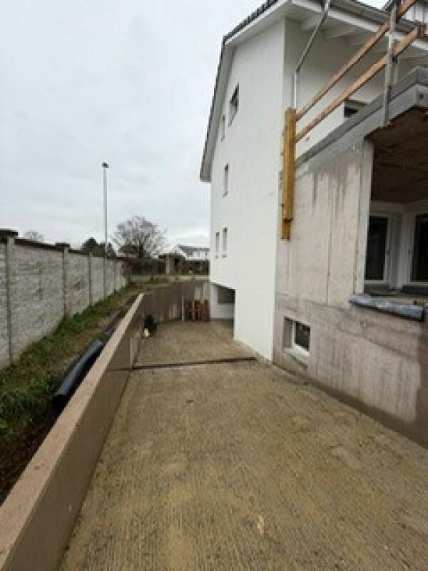 Neubau-Doppeleinfamilienhaus mit gehobener Ausstattung und viel Platz. - Bild 13