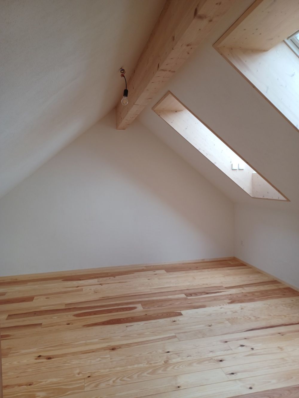 Großzügige Loft Wohnung - Zimmer oben