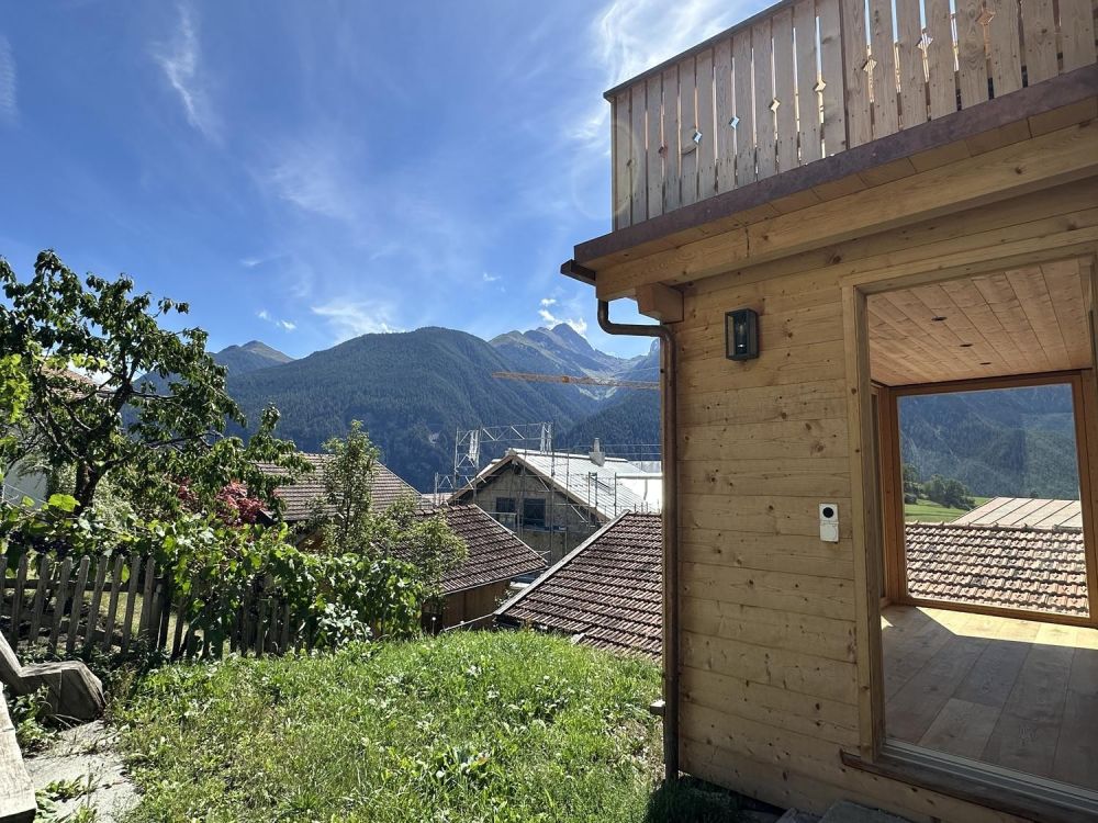 Erstbezug nach Sanierung– 4-Zimmer-Wohnung mit Wintergarten - Bild 3