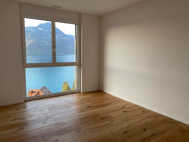 Letzte 5.5 Zimmerwohnung an Top Aussichtslage auf See und Berge - Bild 5