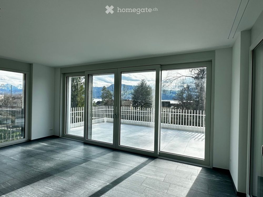 Exklusive 4.5 bis 5-Zimmer-Maisonettewohnung in einem 2-Fam. Haus mit einmaliger See- und Bergsicht - Bild 4