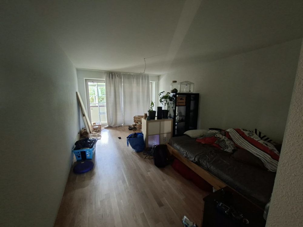 1.5 Zimmer Whg frisch total saniert - Zimmer