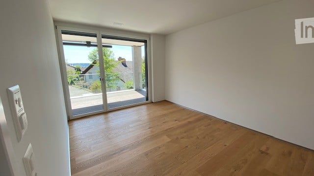 Erstvermietung: Topmoderne Wohnung im Eigentum Standard, Minergie effizient mit Solarstrom - Bild 7