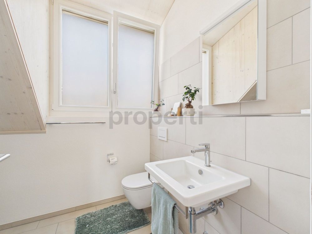 Moderne 5.5-Zimmer Maisonette-Wohnung mit Balkon in Muri - Image 10